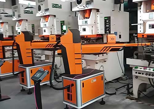 航天精密冲压机